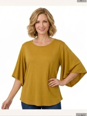 ✨" Point Sur" Very Pretty Gold Flutter‑Sleeve Gold Jersey Top (Size L) ✨